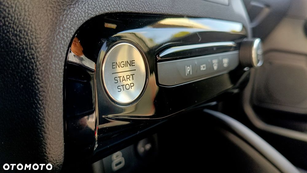 Ford Kuga 2.5P PHEV FWD ST-Line X eCVT - 37