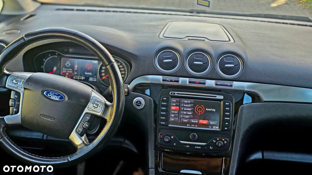 Ford Galaxy - 8