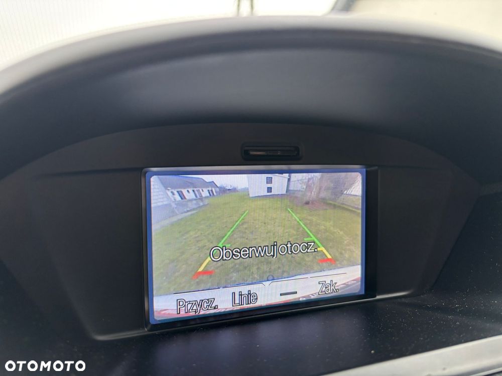 Ford Kuga 2.0 TDCi 2x4 Titanium - 18