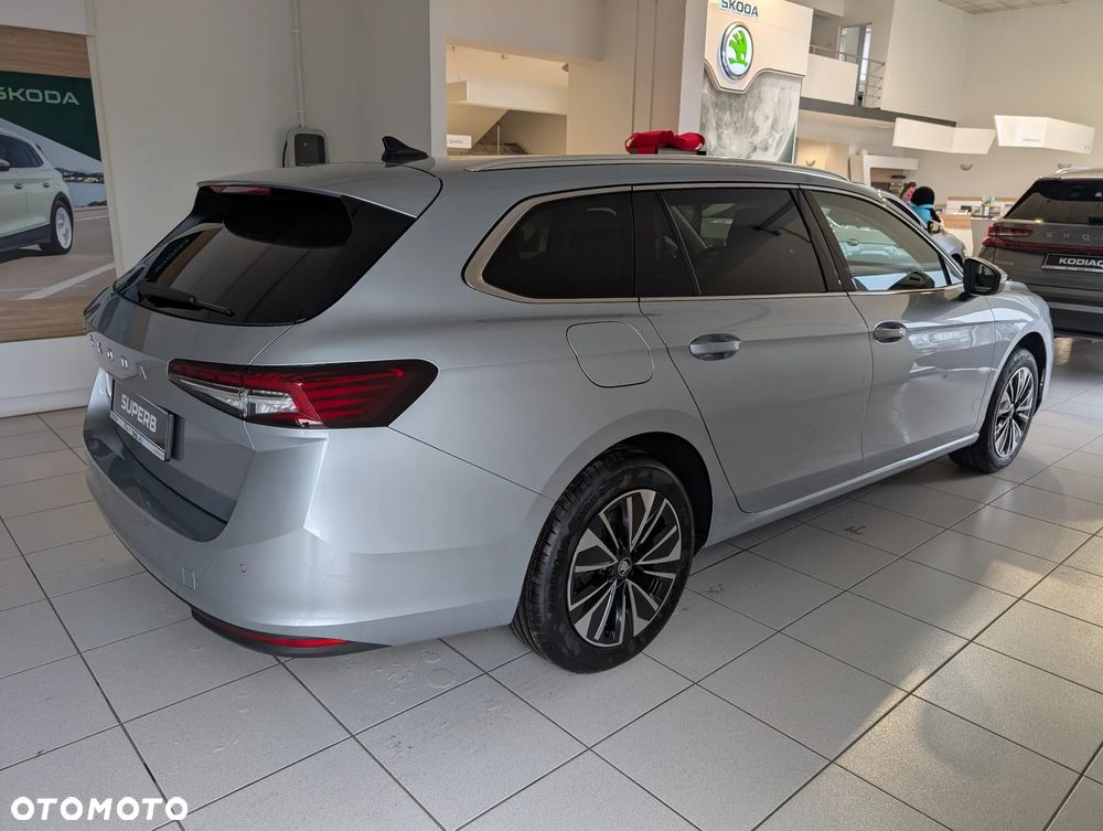 Skoda Superb 2.0 TDI SCR Selection DSG - 6