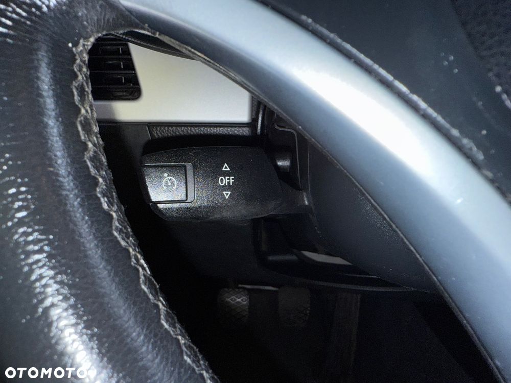 BMW Seria 3 318i Edition Lifestyle - 13