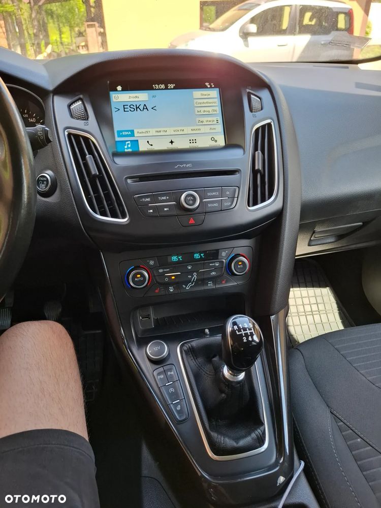 Ford Focus 2.0 TDCi Titanium ASS - 16
