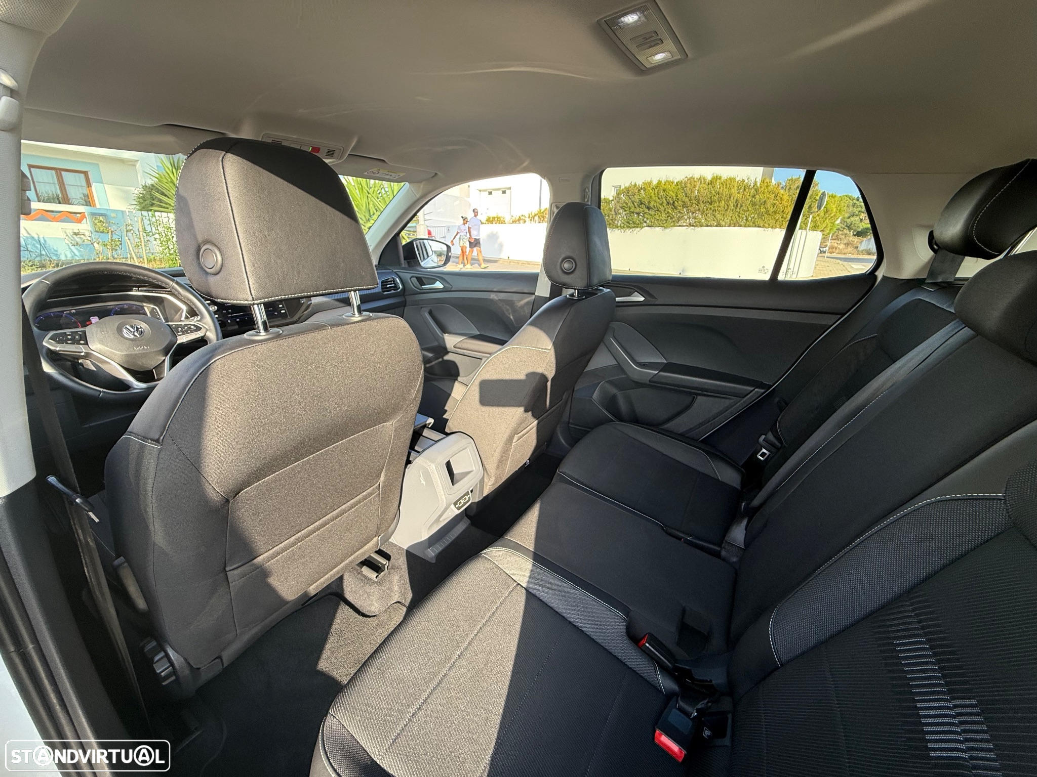 VW T-Cross 1.0 TSI Life - 12