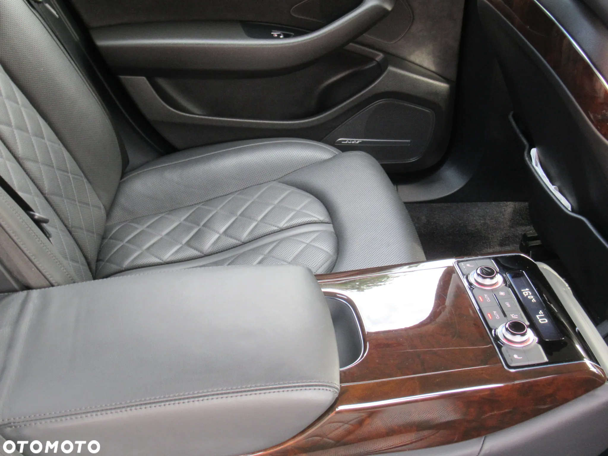 Audi A8 4.2 TDI clean diesel Quattro - 33