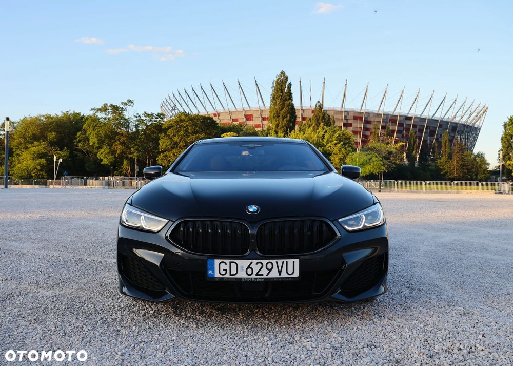 BMW Seria 8 - 16