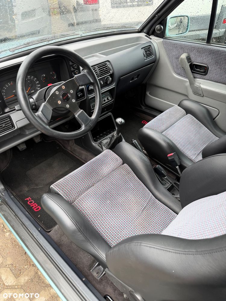 Ford Escort - 5
