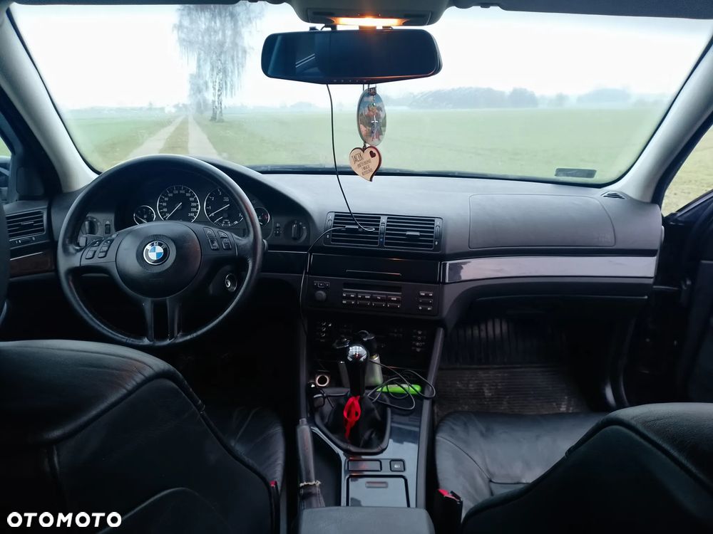 BMW Seria 5 - 15