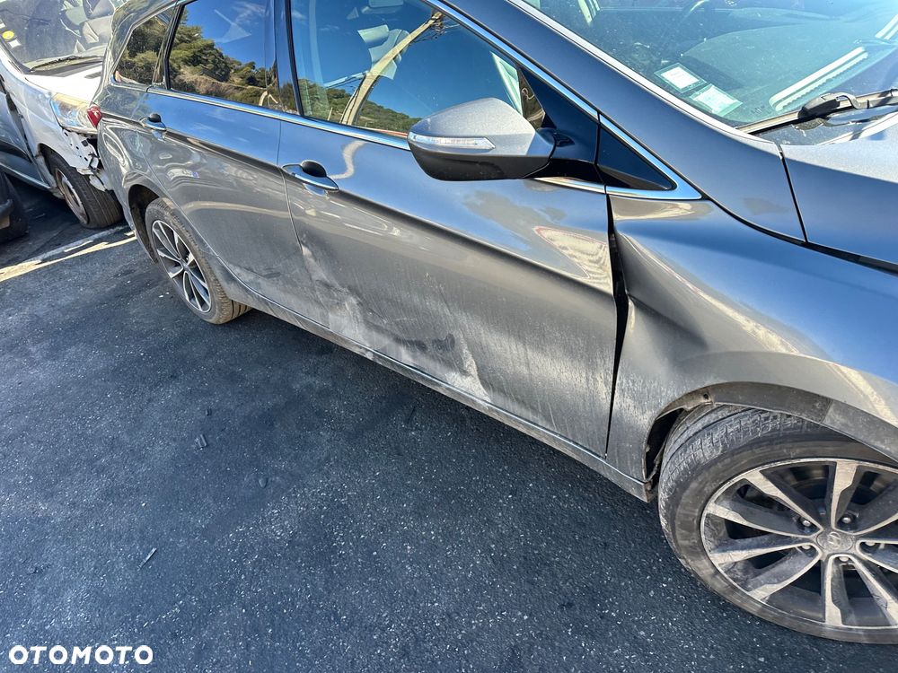 Hyundai i40 1.7 CRDi BlueDrive Business DCT - 3