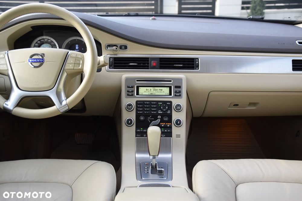 Volvo XC 70 D5 AWD Summum - 36