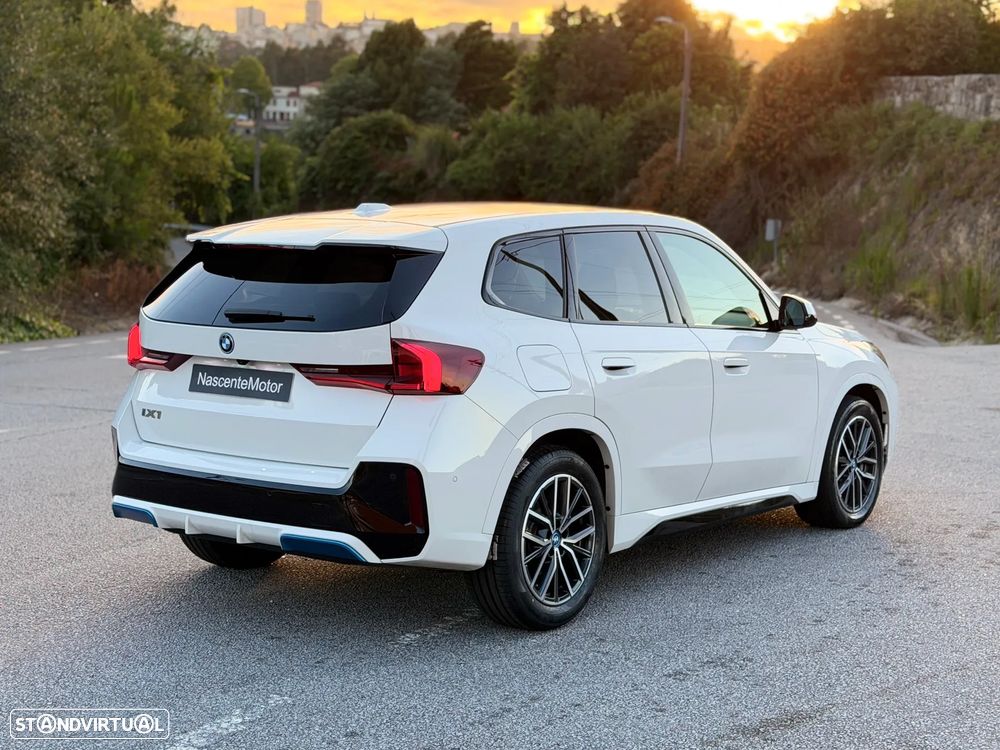 BMW iX1 xDrive30 Pack Desportivo M - 19