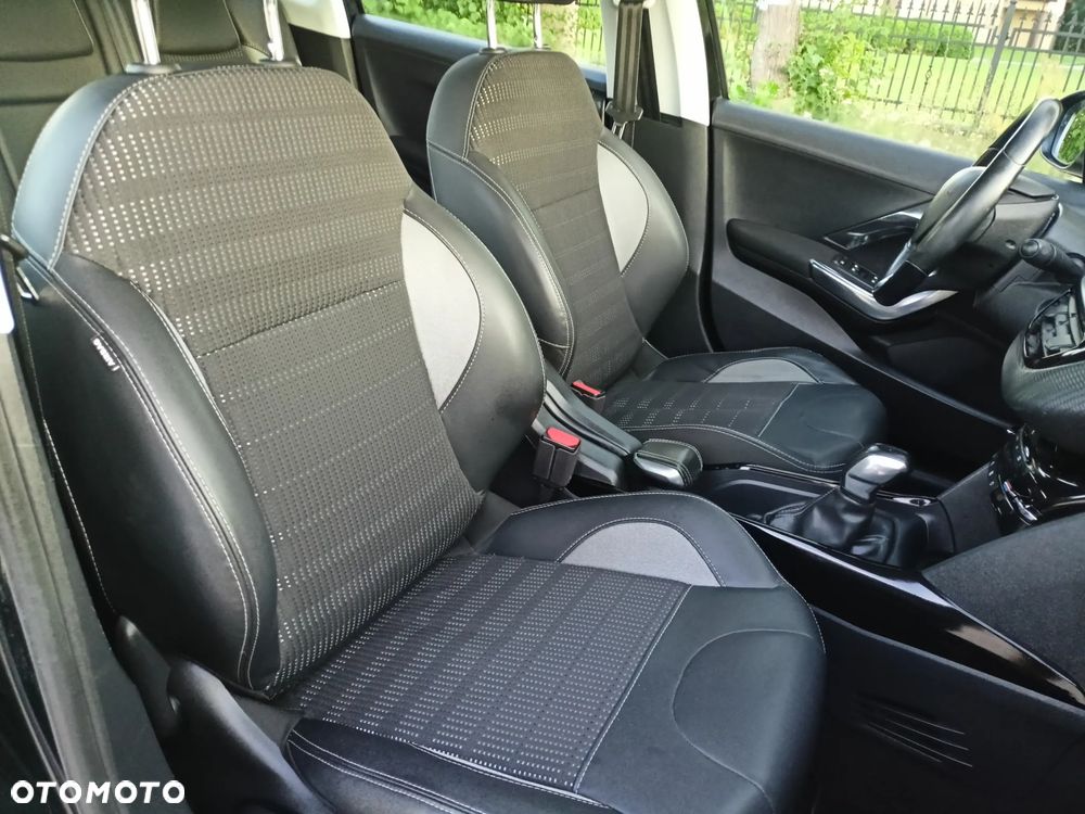 Peugeot 2008 PureTech 110 Stop&Start Allure - 12