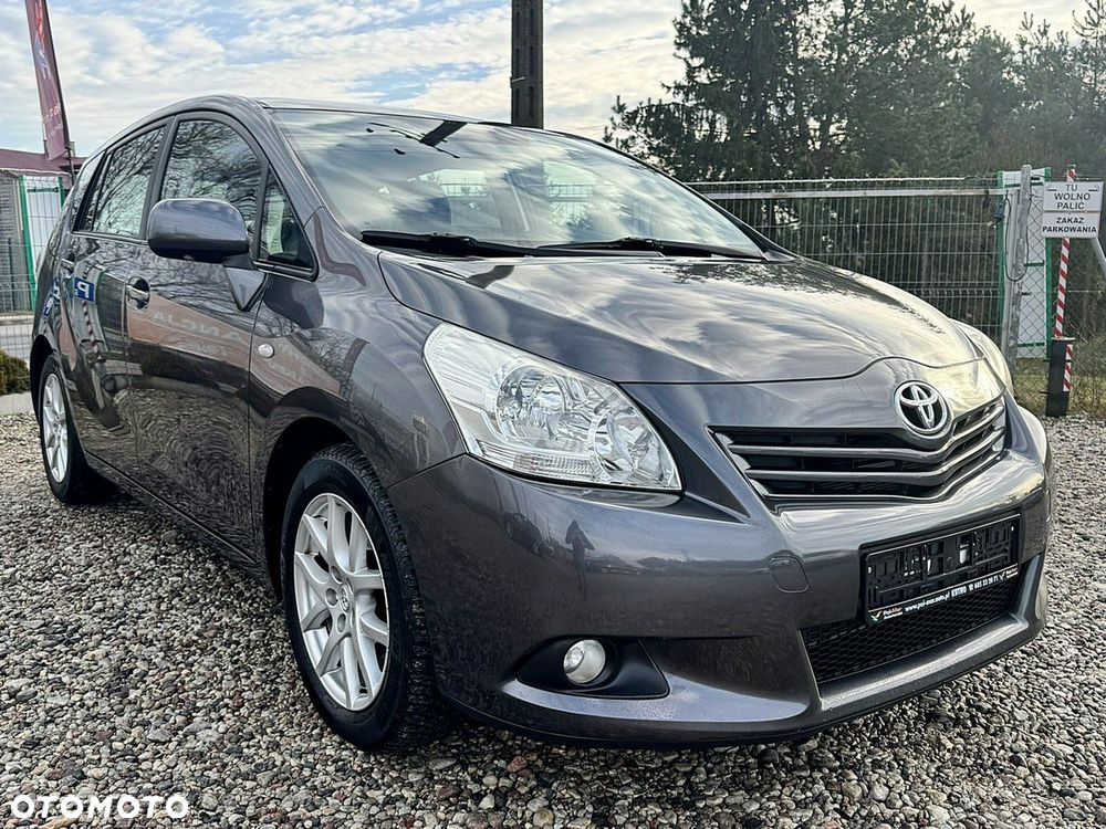 Toyota Verso - 4