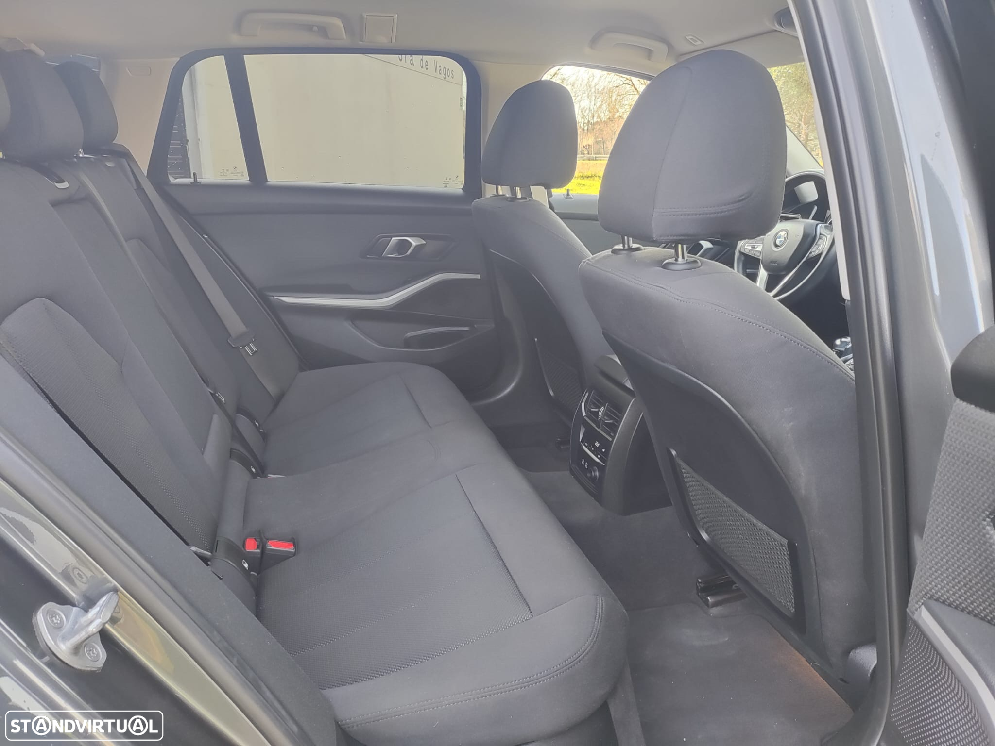 BMW 318 d Touring Advantage Auto - 36