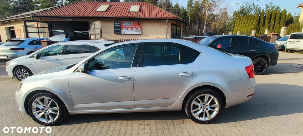 Skoda Octavia 2.0 TDI Clever DSG - 8