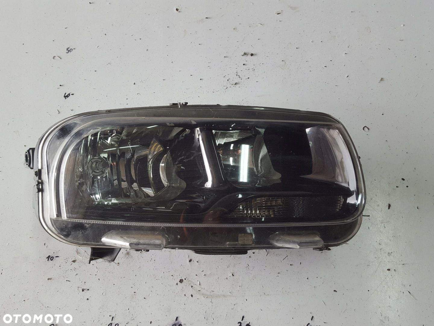 CITROEN C4 CACTUS 14-17r LAMPA PRAWA PRZÓD ANGLIK 9800901480 - 2