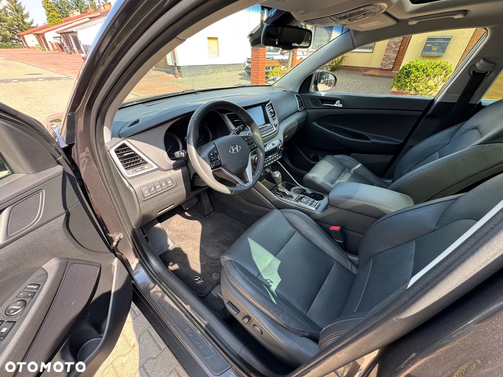 Hyundai Tucson 2.0 CRDI 4WD Automatik Premium - 9
