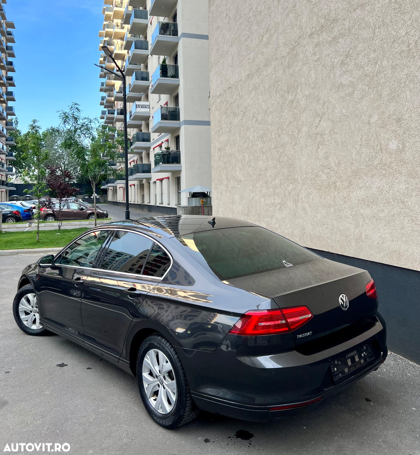 Volkswagen Passat - 9