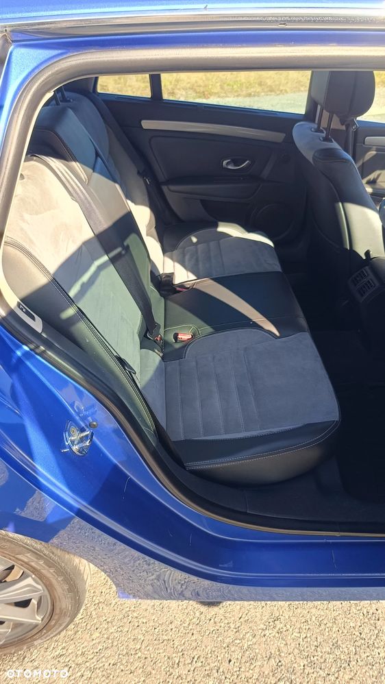 Renault Laguna 2.0 dCi FAP GT - 14