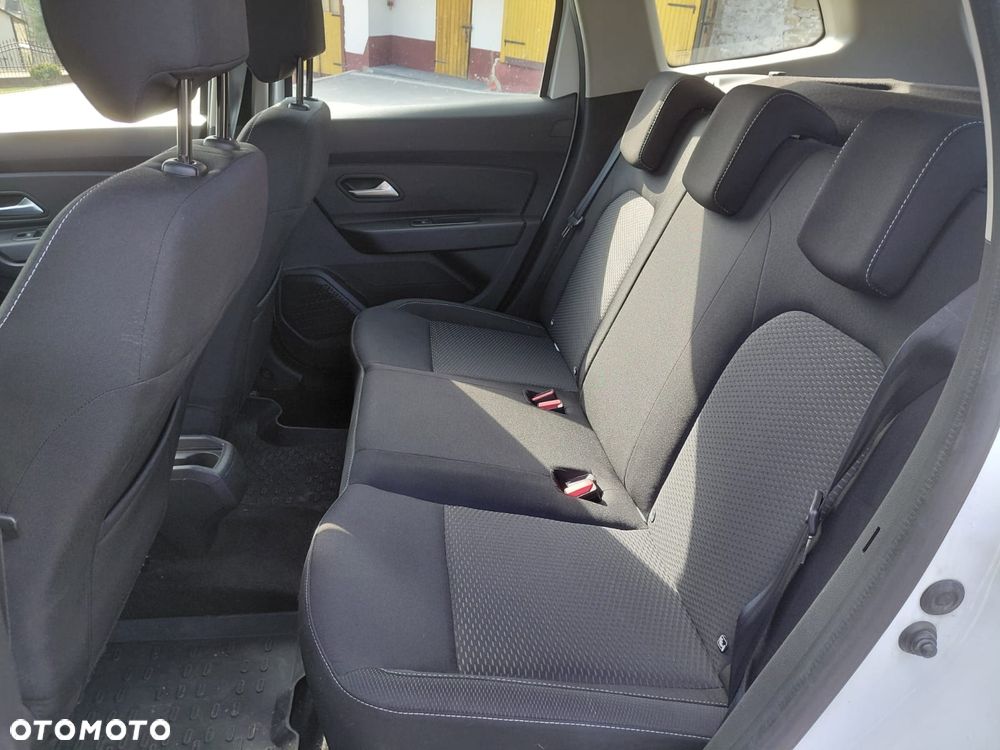 Dacia Duster 1.0 TCe Essential - 11