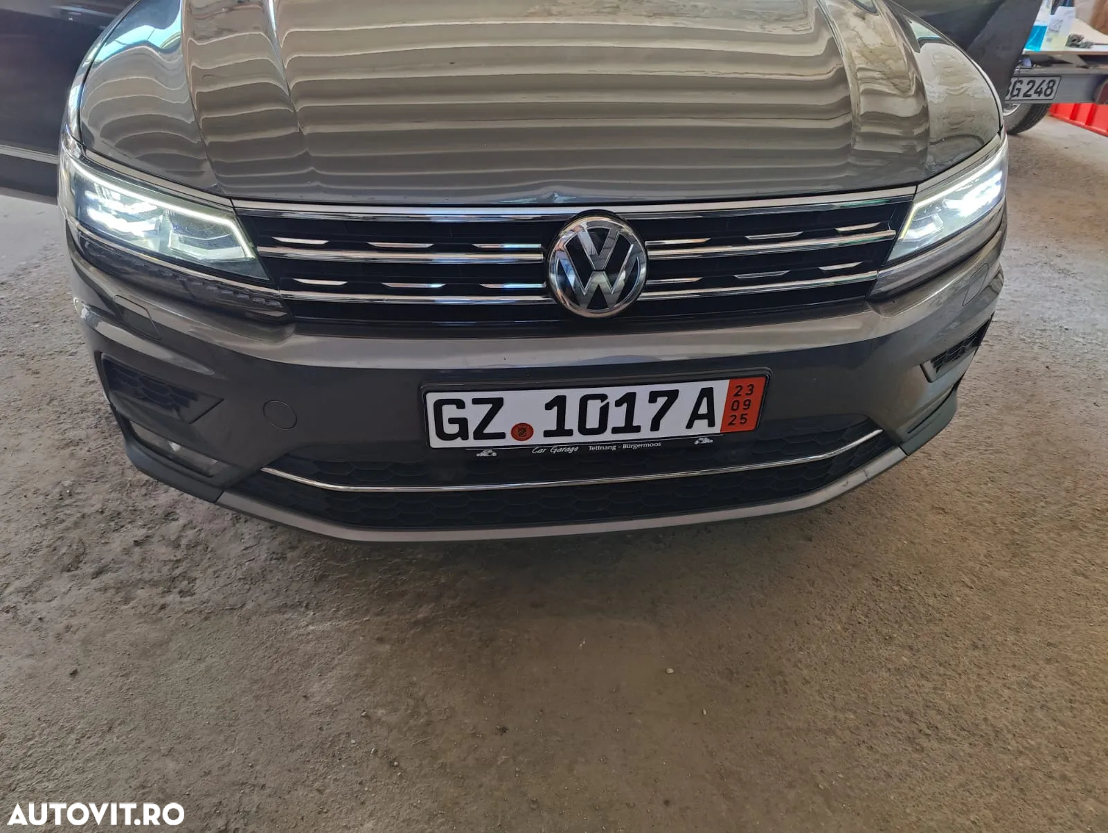 Volkswagen Tiguan 2.0 TDI 4Mot DSG Comfortline - 24
