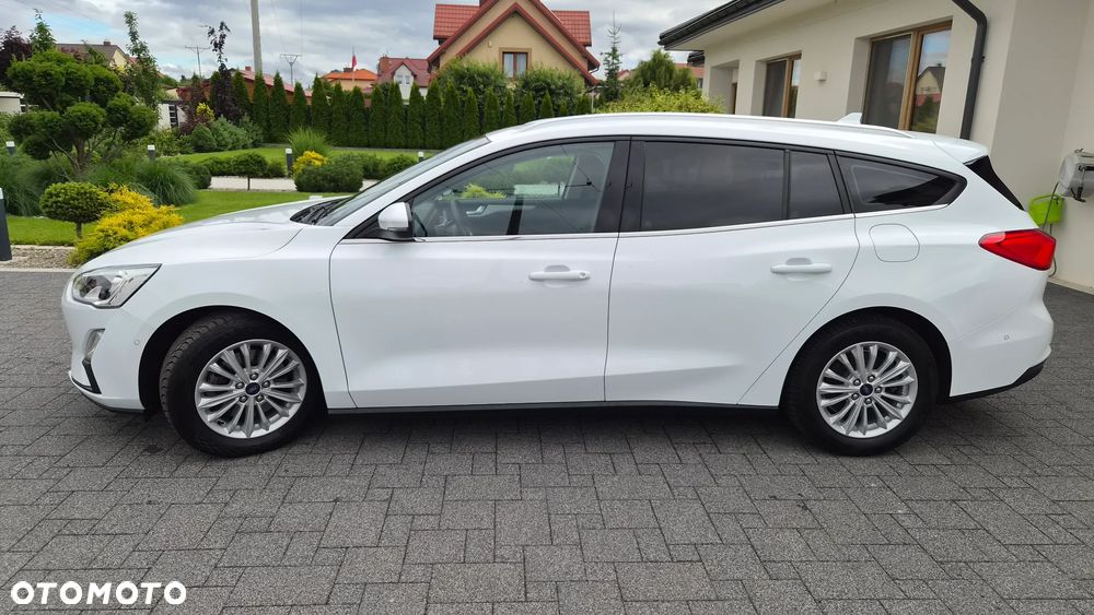 Ford Focus 1.5 EcoBlue Start-Stopp-System TITANIUM DESIGN - 2