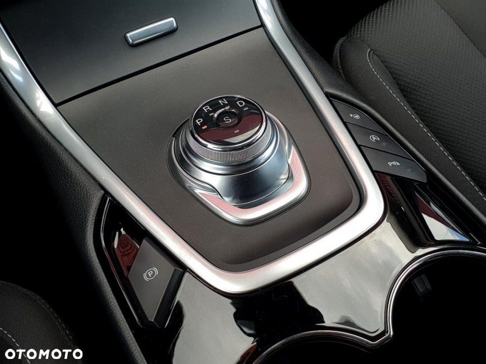 Ford S-Max - 33