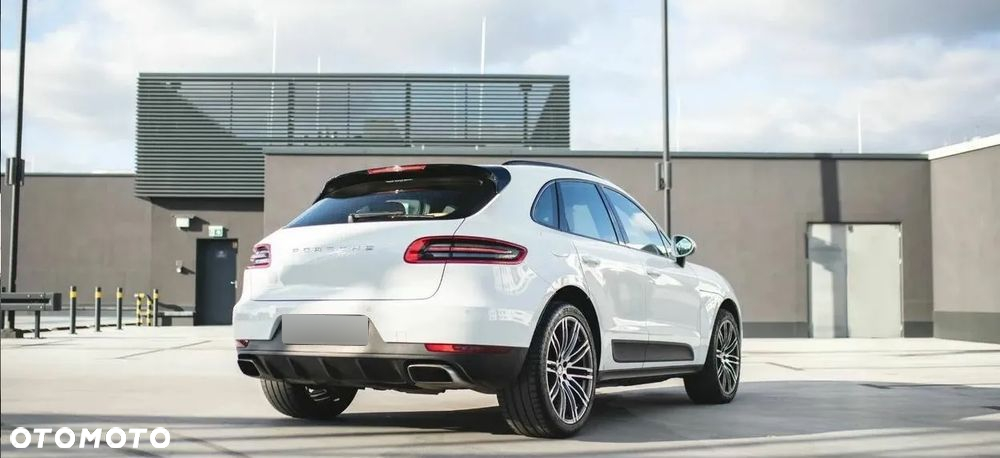 Porsche Macan Standard - 2