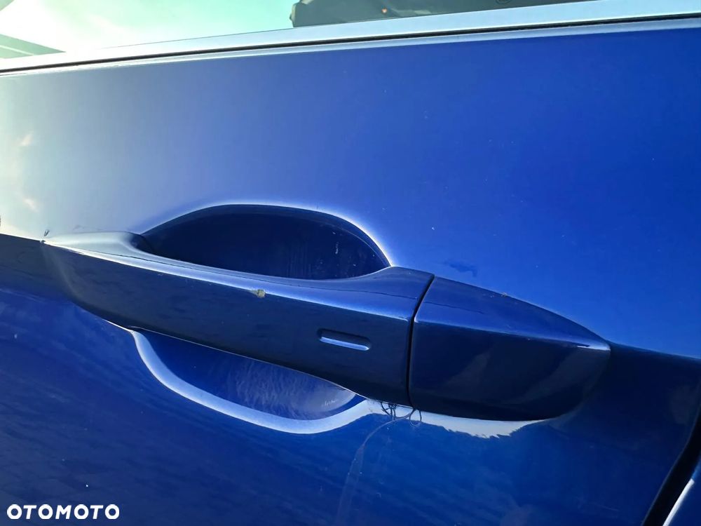 Volkswagen Passat Variant 2.0 TDI SCR DSG R-Line - 24