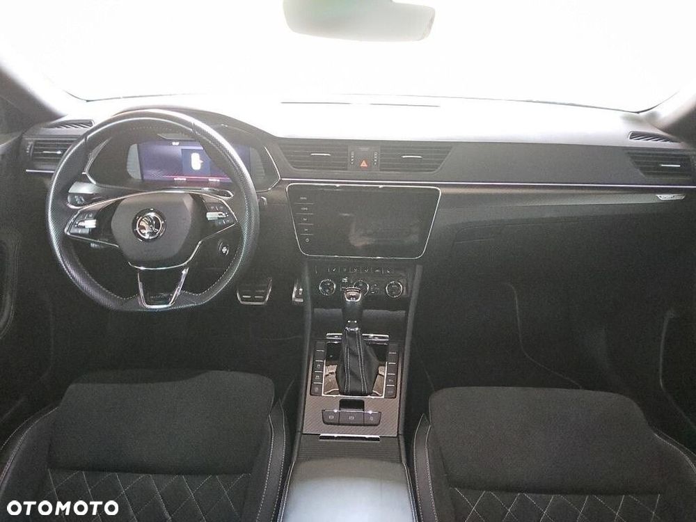 Skoda Superb 2.0 TDI SCR 4x4 Sportline DSG - 8
