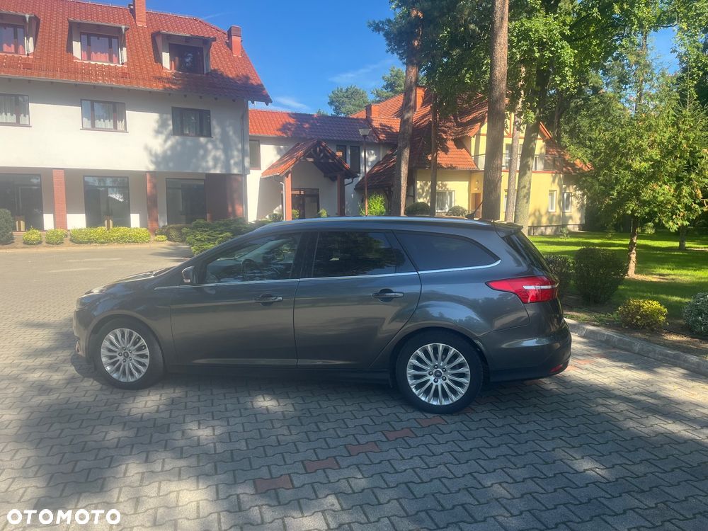 Ford Focus 1.5 EcoBoost STart-Stopp-System TITANIUM - 4