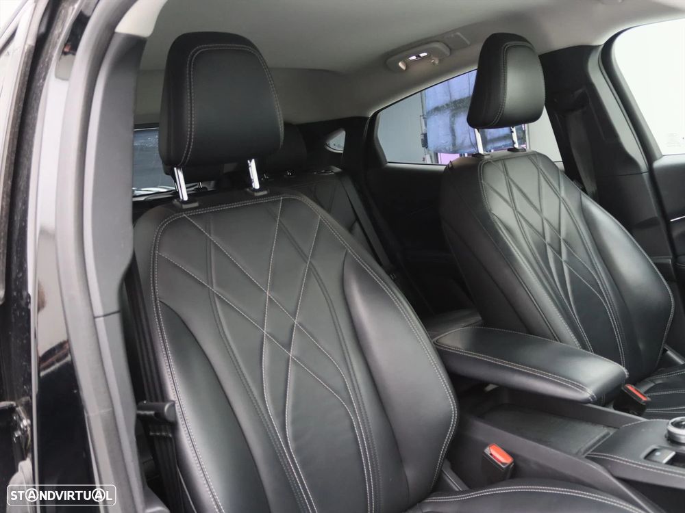 Ford Mustang Mach-E Standard - 2