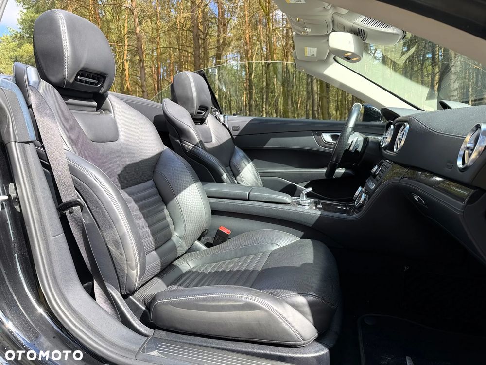 Mercedes-Benz SL - 18