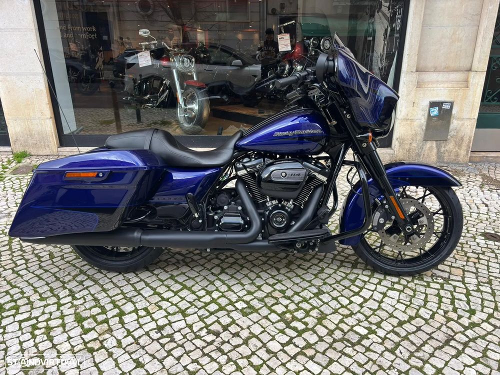 Harley-Davidson Tour STREET GLIDE SPECIAL - 2