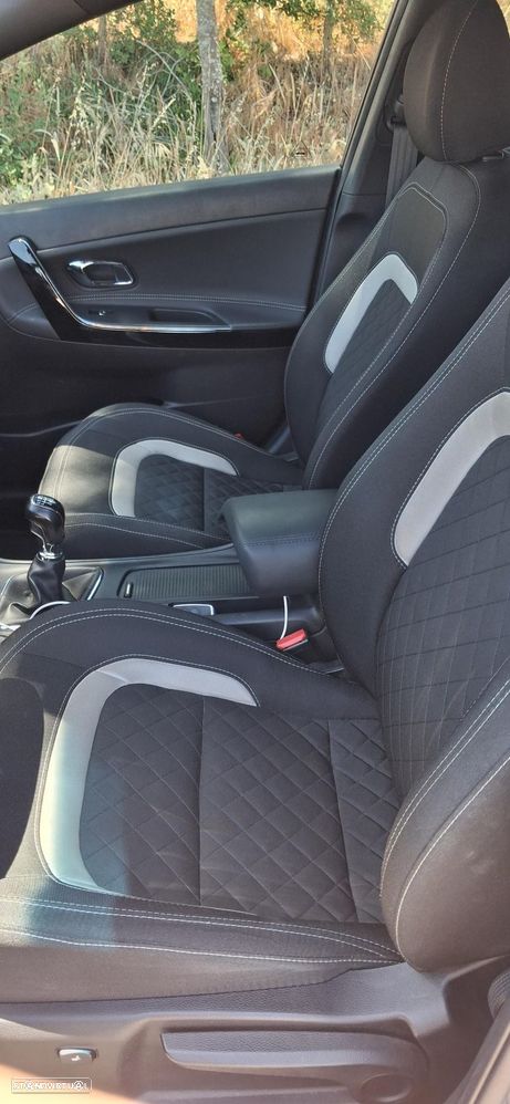Kia Ceed SW 1.0 T-GDI GT Line - 16