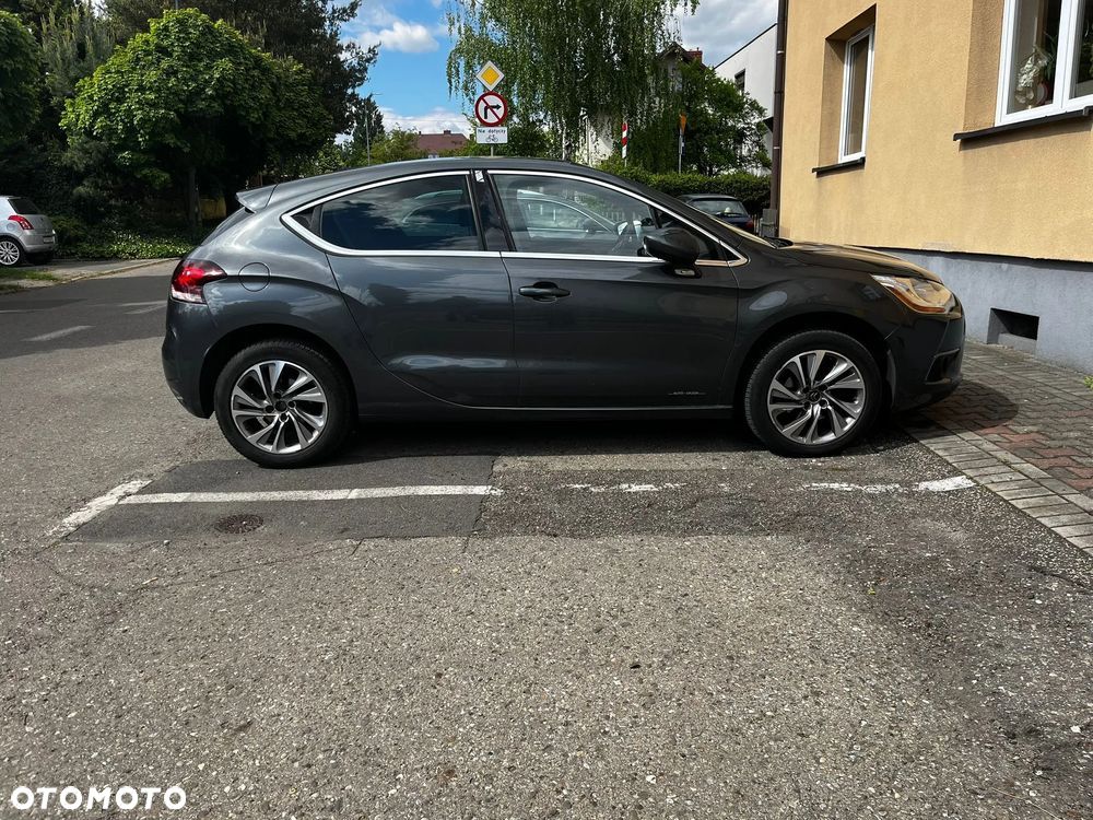 Citroën DS4 1.6 HDi SoChic - 2