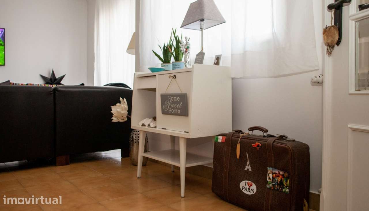 Venda de Moradia V3 a funcionar como Hostel, Estela, Póvoa de Varzim - Grande imagem: 4/27