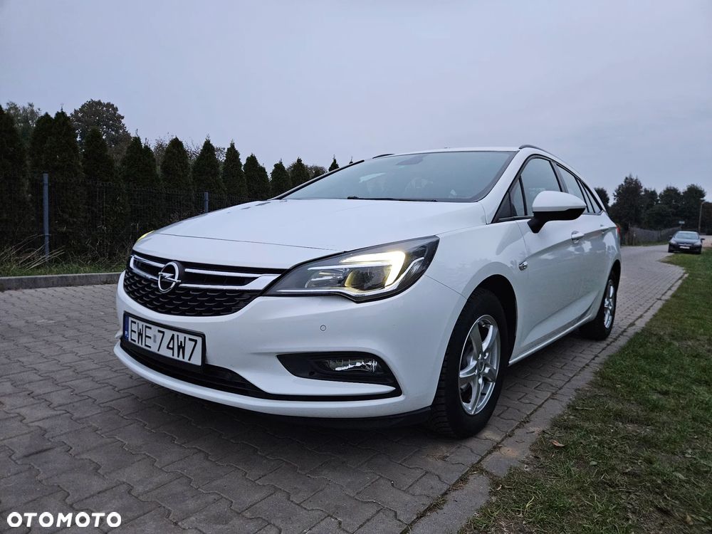 Opel Astra - 1