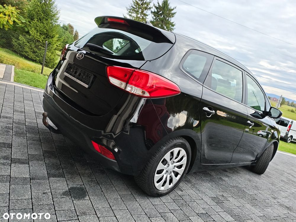 Kia Carens 1.6 GDI L - 17