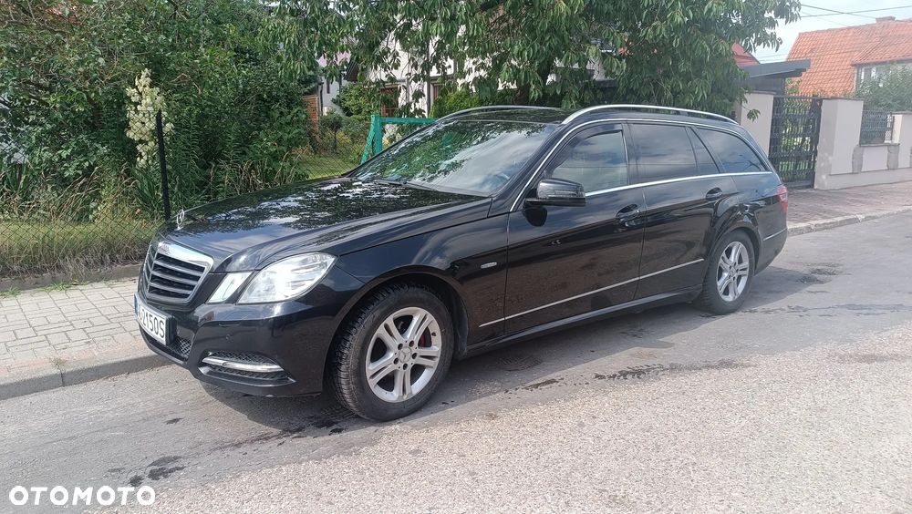 Mercedes-Benz Klasa E 220 CDI DPF BlueEFFICIENCY Elegance - 1
