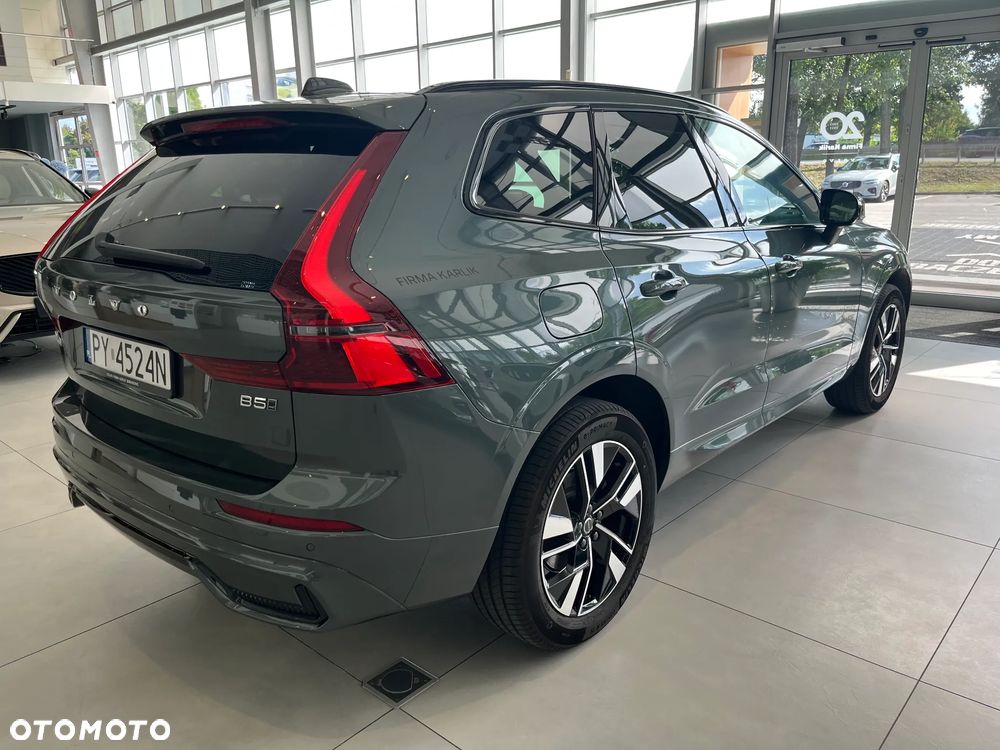 Volvo XC 60 B5 B AWD Plus Dark - 5