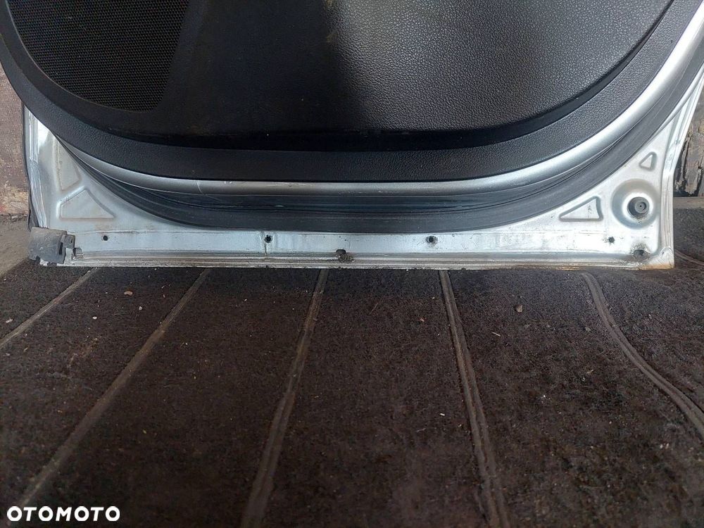DRZWI KOMPLETNE PRAWY TYŁ HONDA CIVIC IX HB 5D NH700M - 11