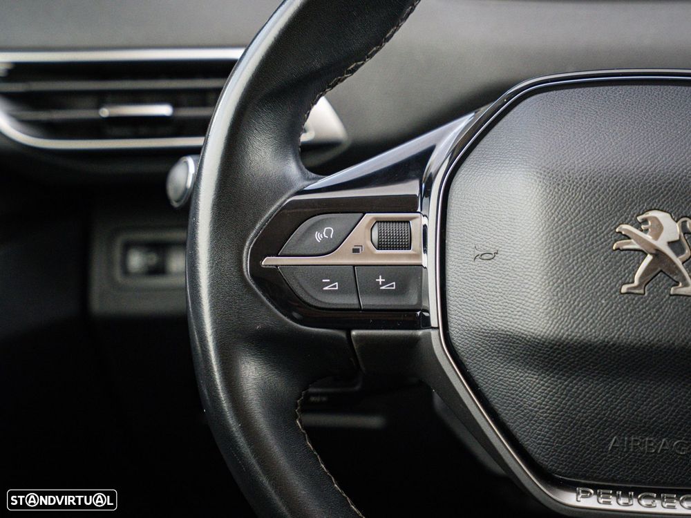 Peugeot 3008 1.5 BlueHDi Allure Pack - 32