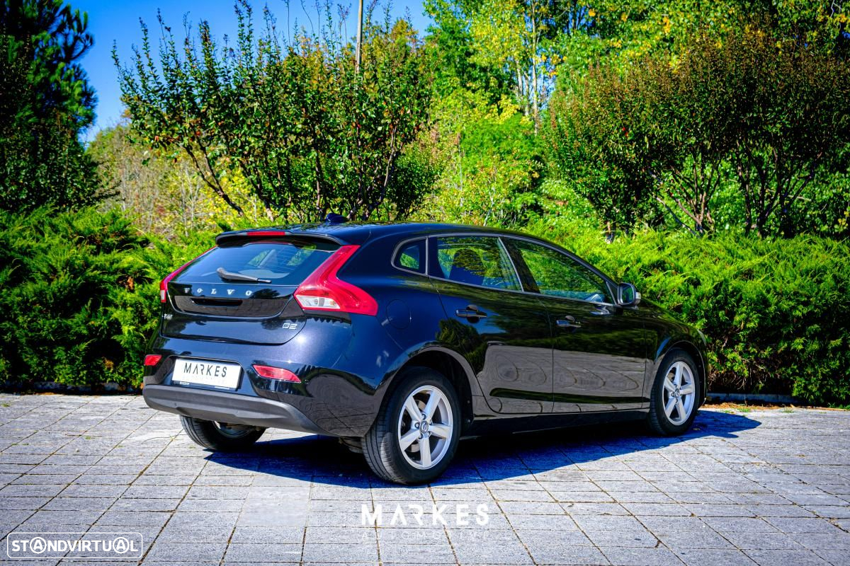 Volvo V40 1.6 D2 Momentum Eco - 10