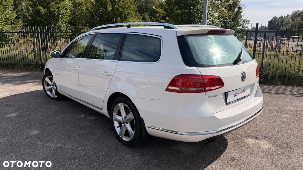 Volkswagen Passat - 13