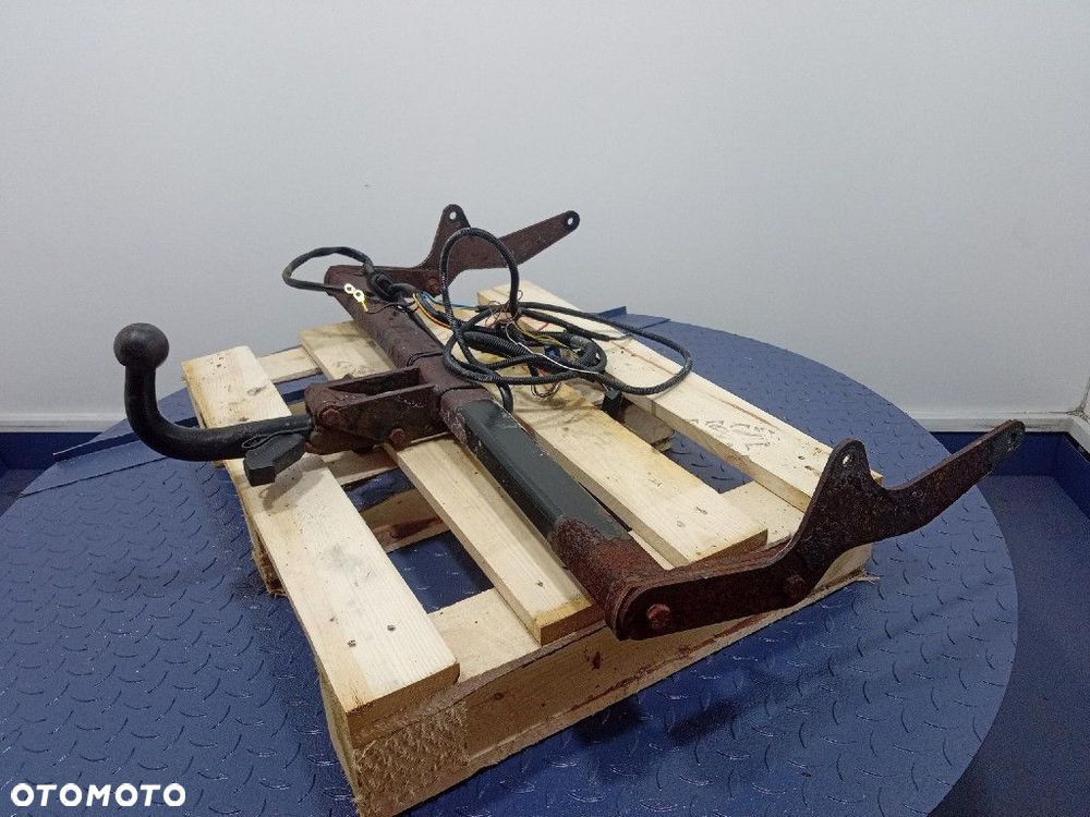 RENAULT LAGUNA III HAK HOLOWNICZY 7711427698 - 2