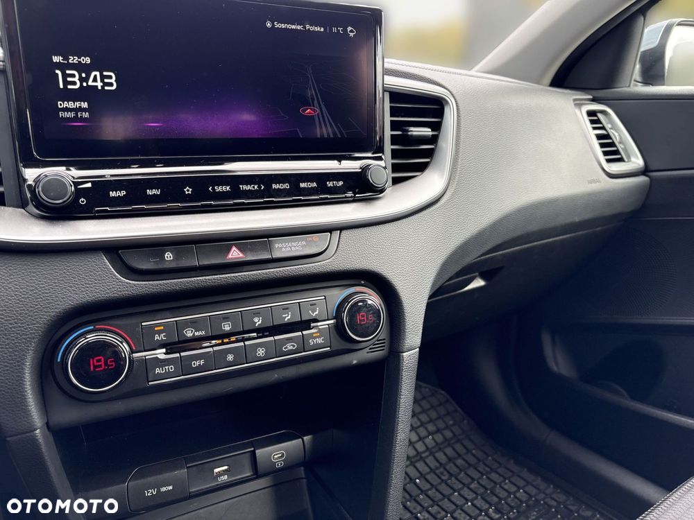 Kia Ceed - 20