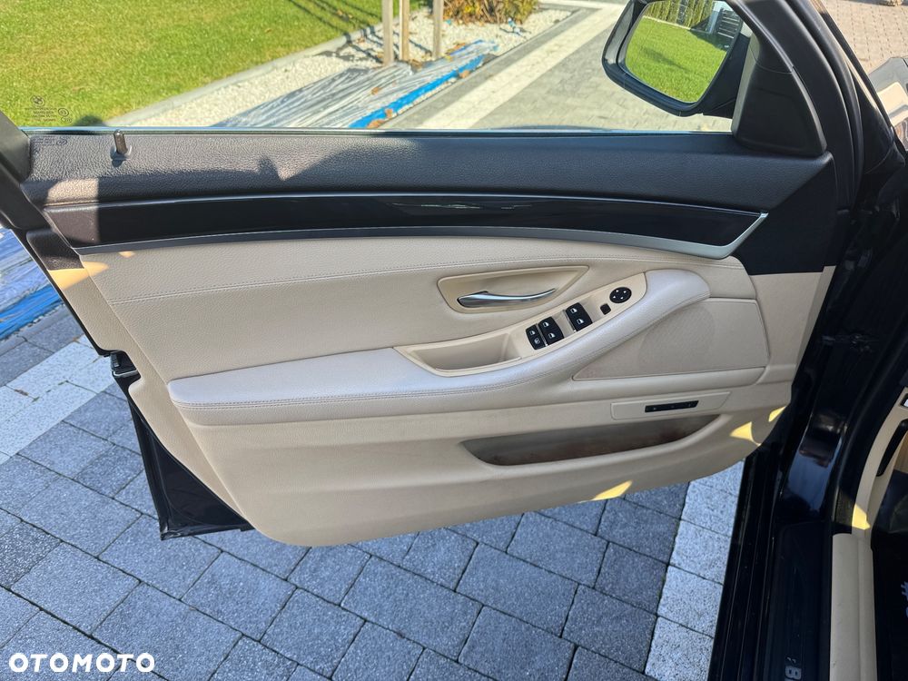 BMW Seria 5 520d Luxury Line - 18
