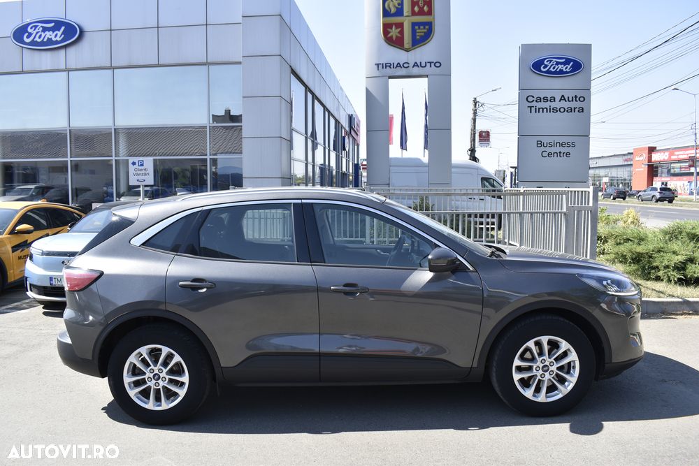 Ford Kuga - 8