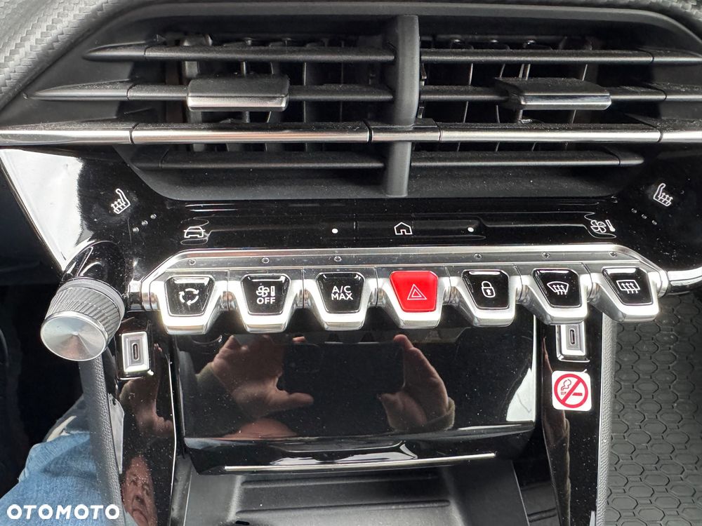 Peugeot 2008 PureTech 100 Allure - 30