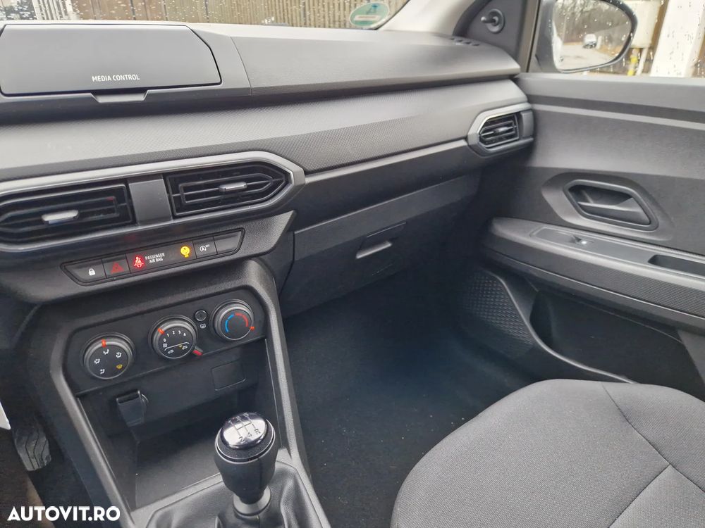 Dacia Sandero - 13
